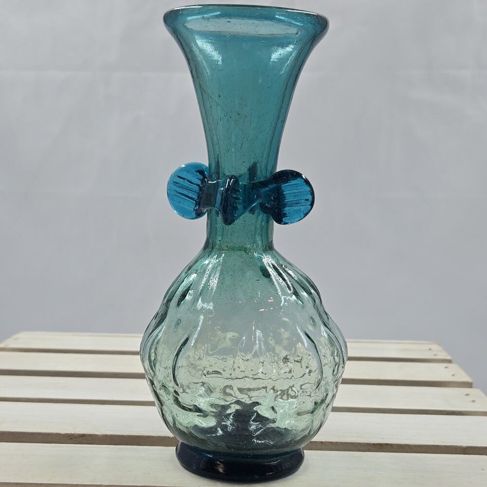 Unmarked Mid Century blown glass vase 7.75 inches tall Aqua Blue